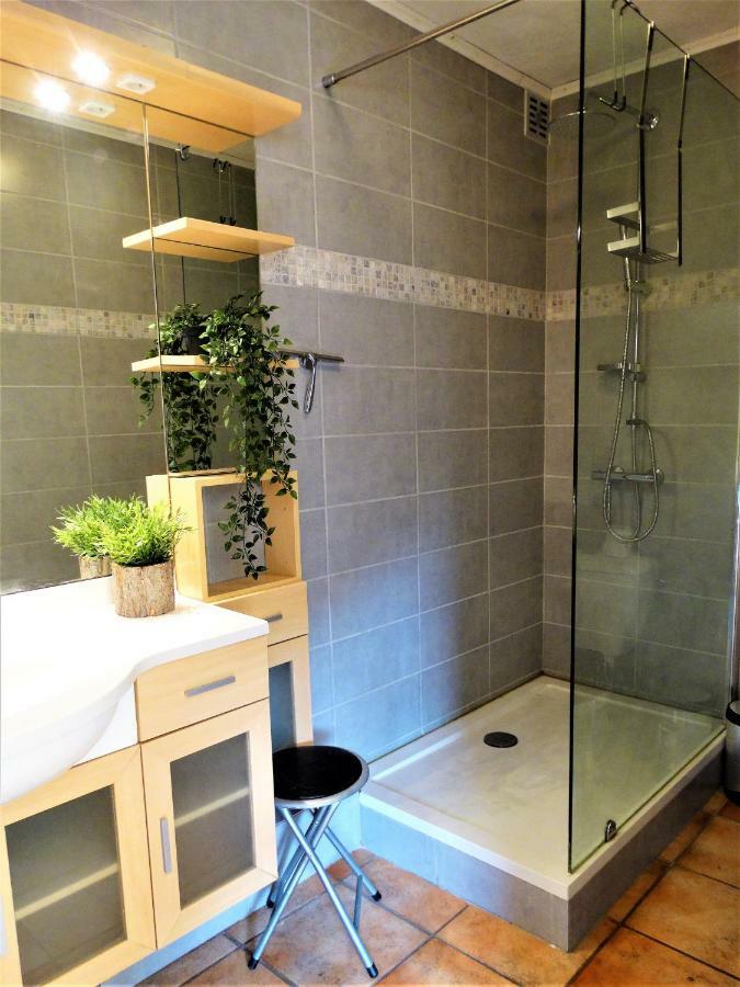 شقة Relais Des Eveux لاروش ان اردين المظهر الخارجي الصورة